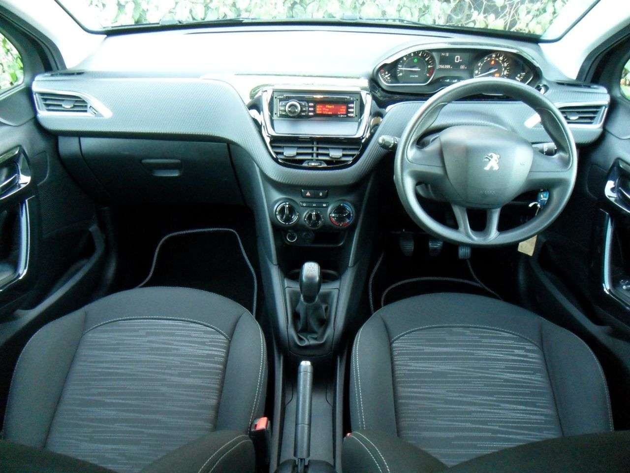 2015 PEUGEOT 208 2015 PEUGEOT 208