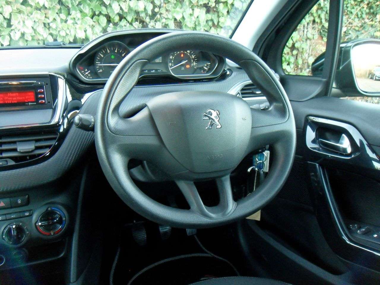2015 PEUGEOT 208 2015 PEUGEOT 208