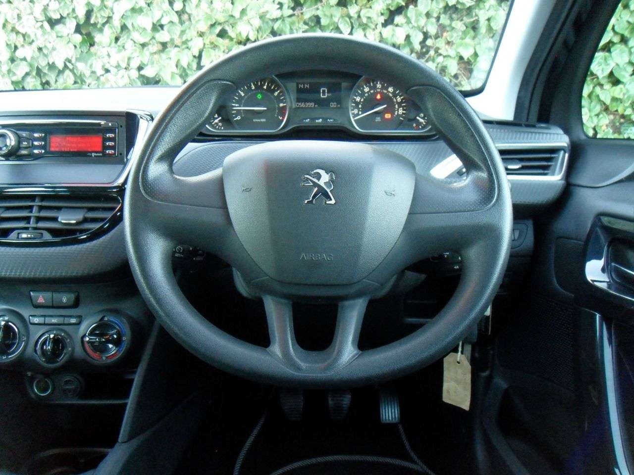 2015 PEUGEOT 208 2015 PEUGEOT 208