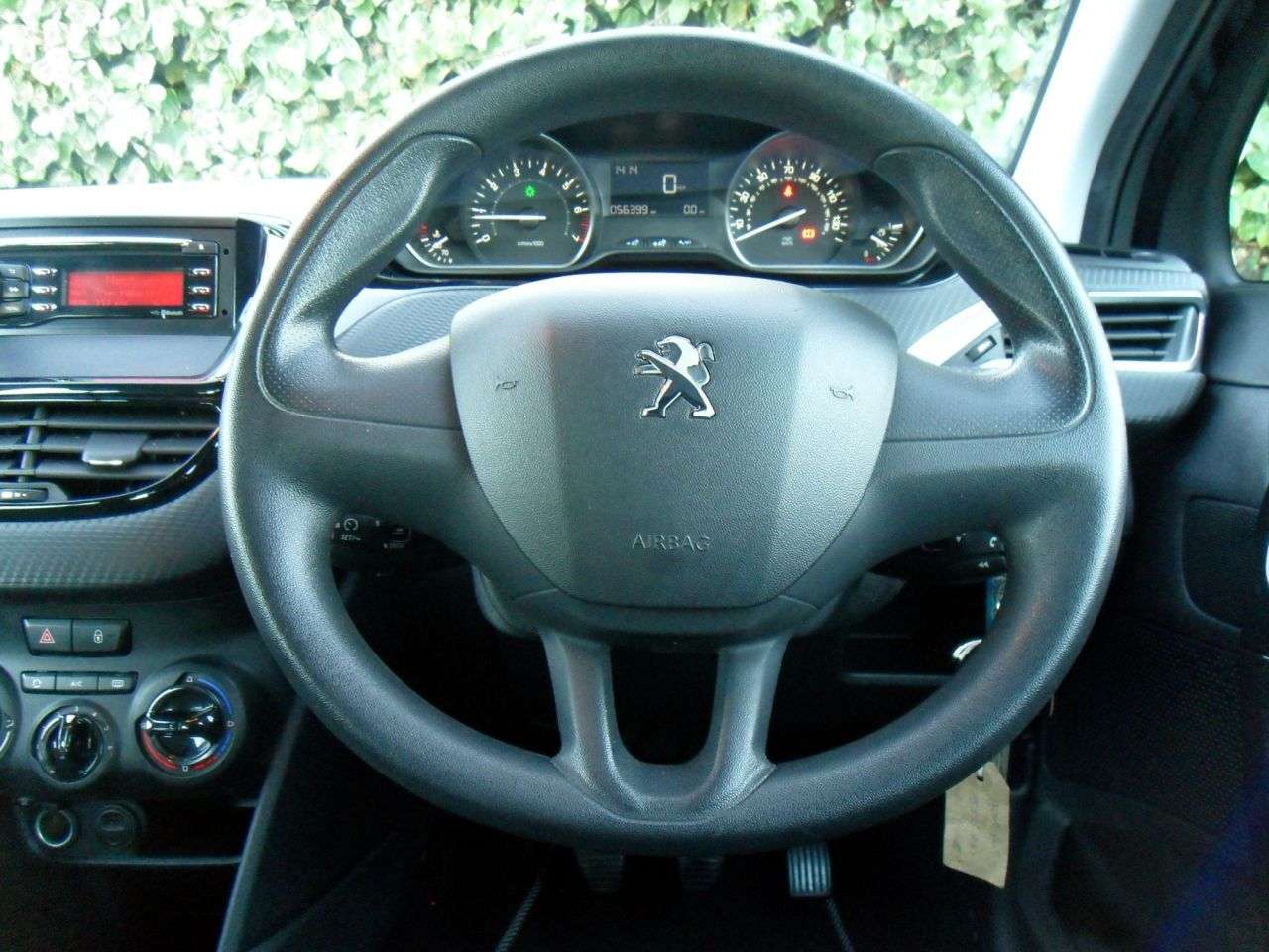 2015 PEUGEOT 208 2015 PEUGEOT 208