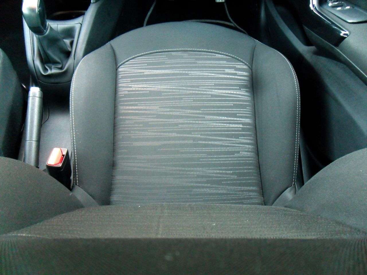 2015 PEUGEOT 208 2015 PEUGEOT 208