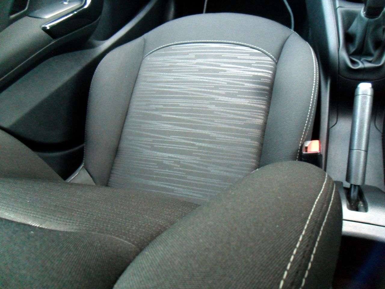 2015 PEUGEOT 208 2015 PEUGEOT 208