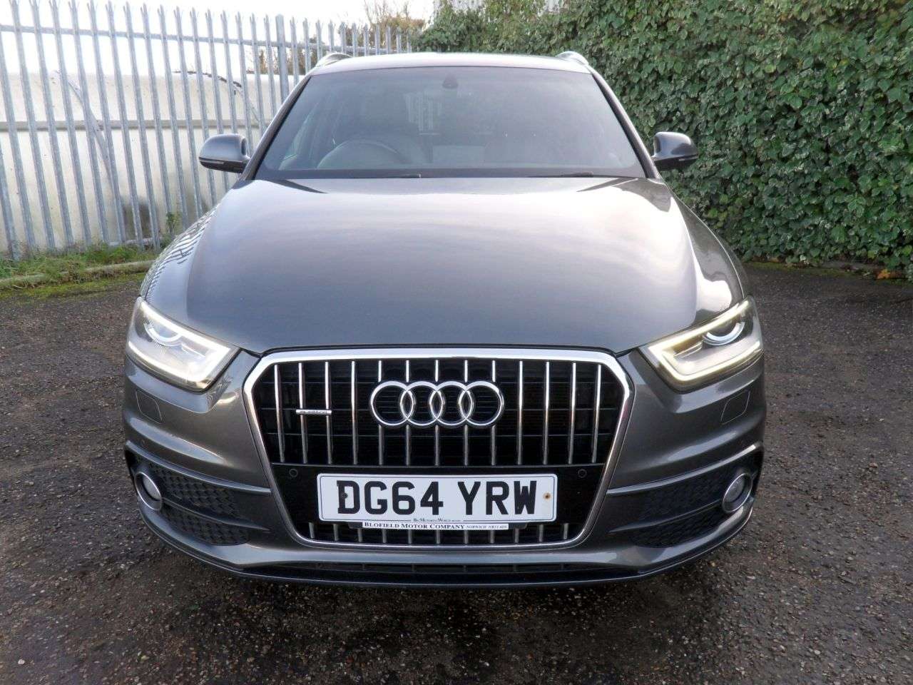 A 2014 AUDI Q3 2.0 TDI S line Plus SUV 5dr Diesel S Tronic quattro Euro 5 (s/s) (140 ps) A 2014 AUDI Q3 2.0 TDI S line Plus SUV 5dr Diesel S Tronic quattro Euro 5 (s/s) (140 ps)