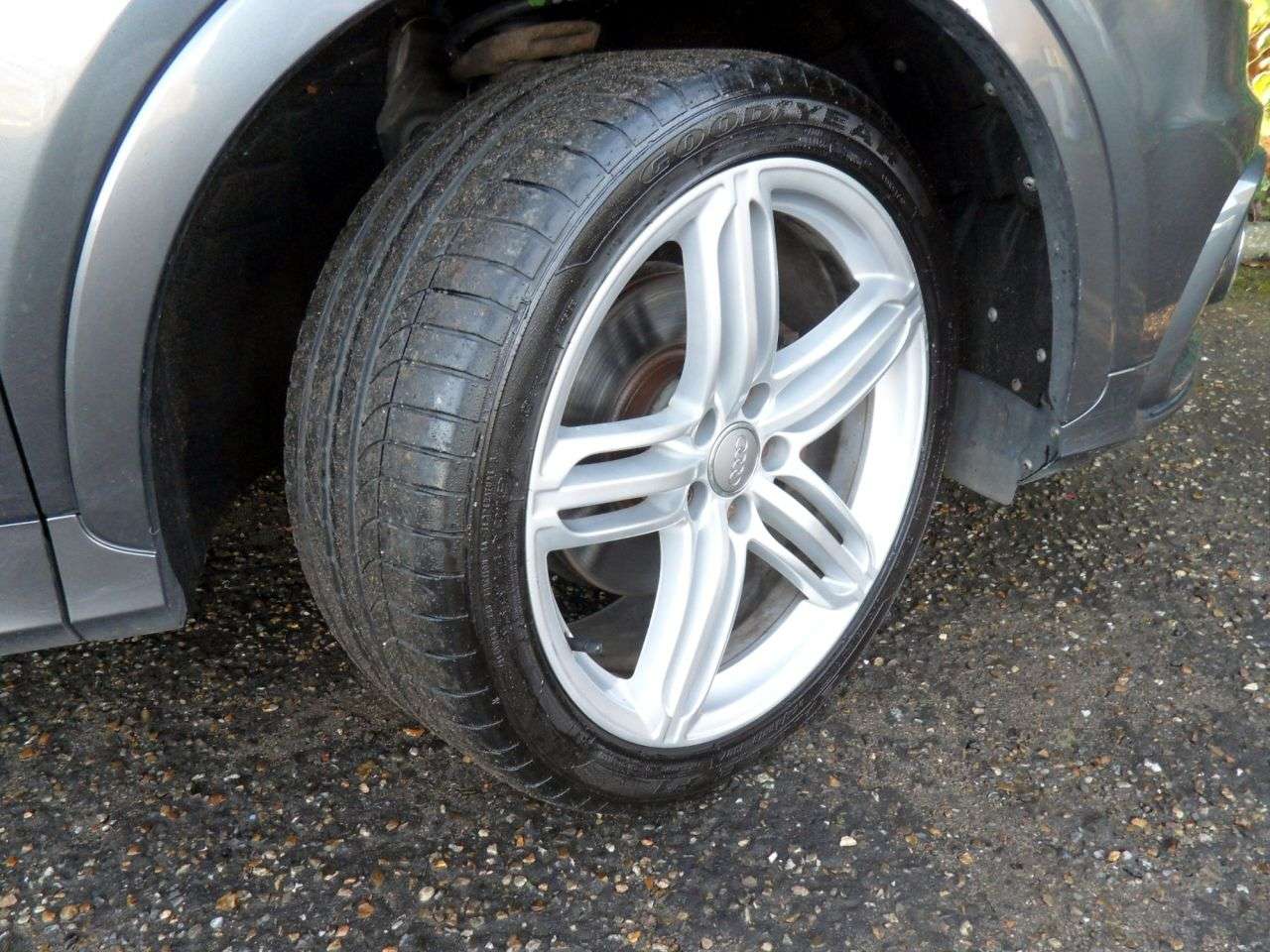 2014 AUDI Q3 2014 AUDI Q3