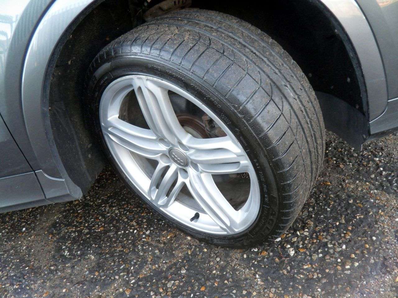 2014 AUDI Q3 2014 AUDI Q3