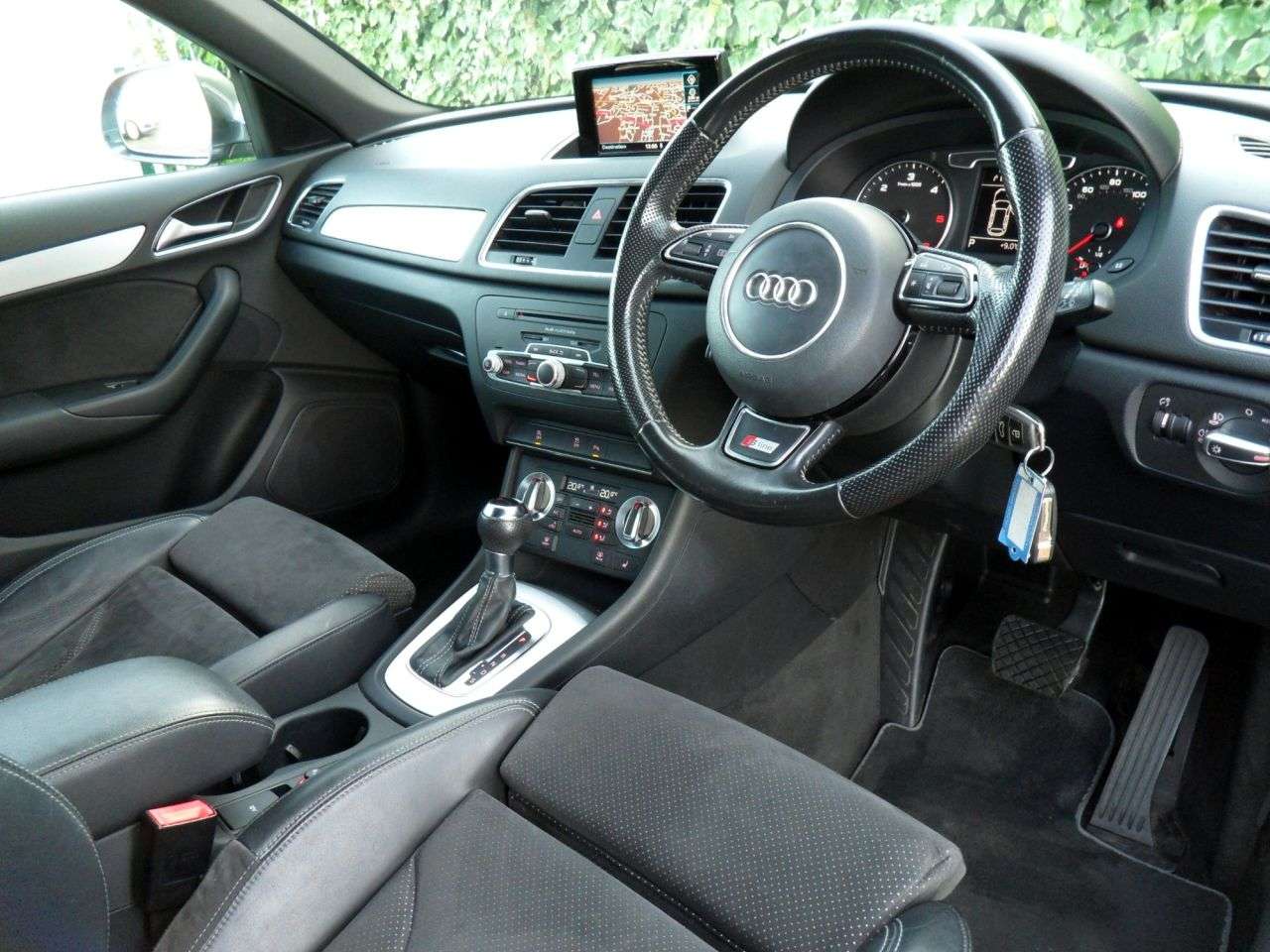 2014 AUDI Q3 2014 AUDI Q3