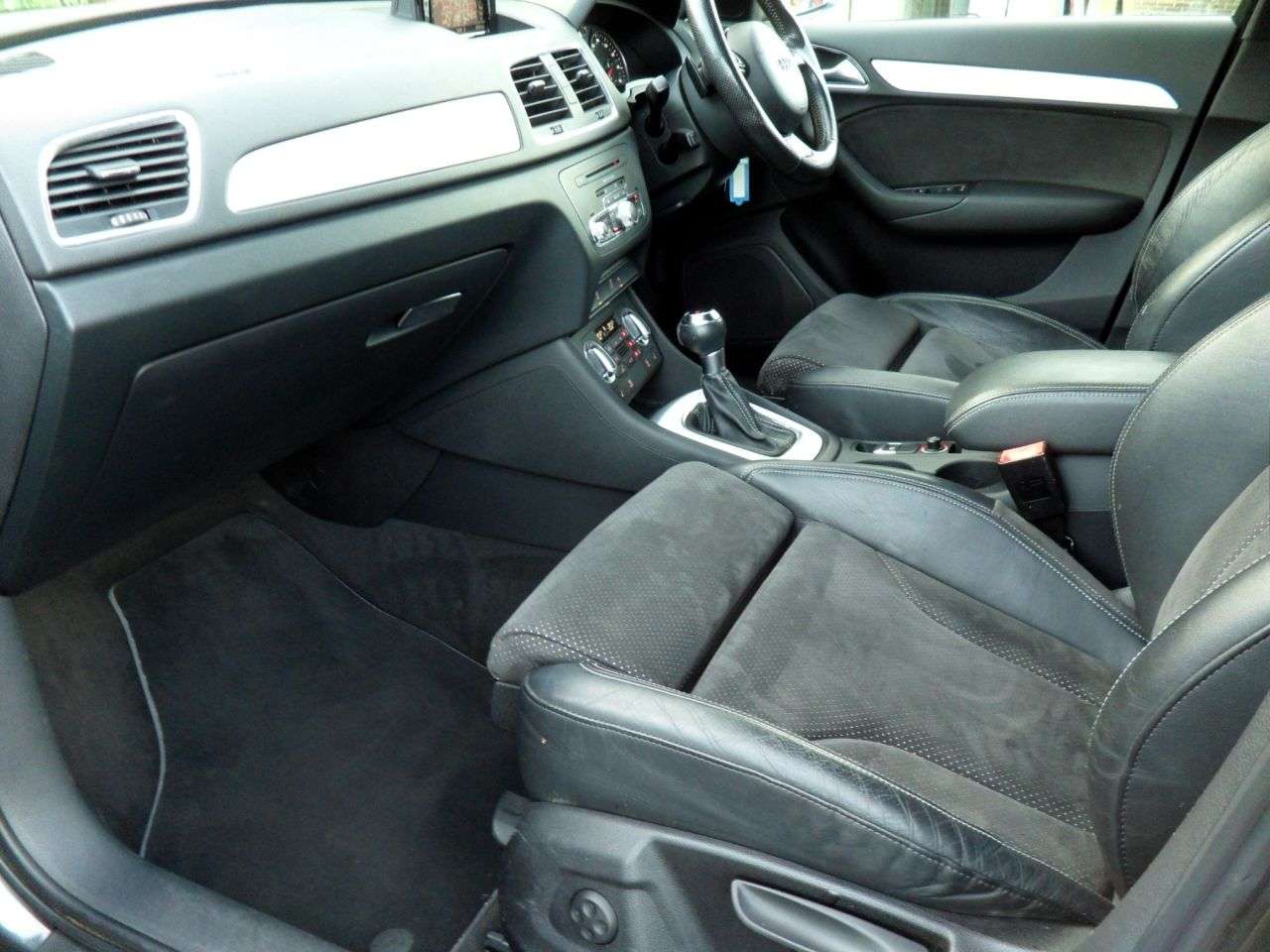 2014 AUDI Q3 2014 AUDI Q3