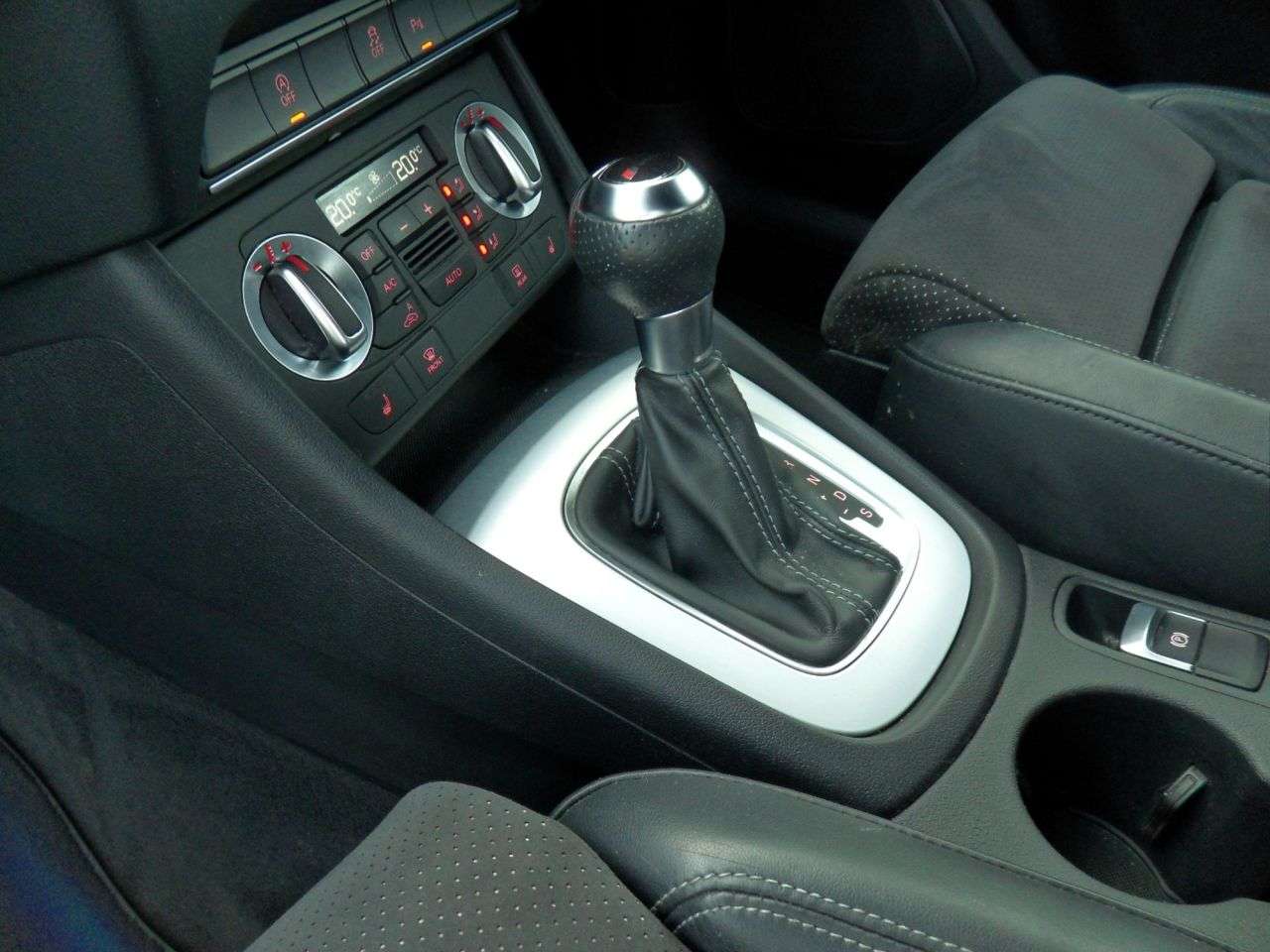 2014 AUDI Q3 2014 AUDI Q3