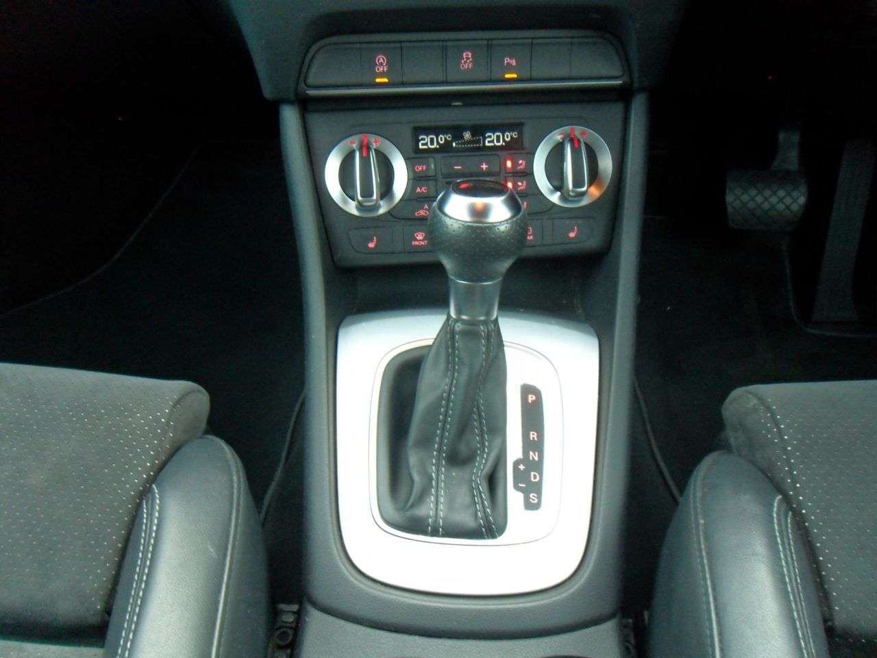 2014 AUDI Q3 2014 AUDI Q3