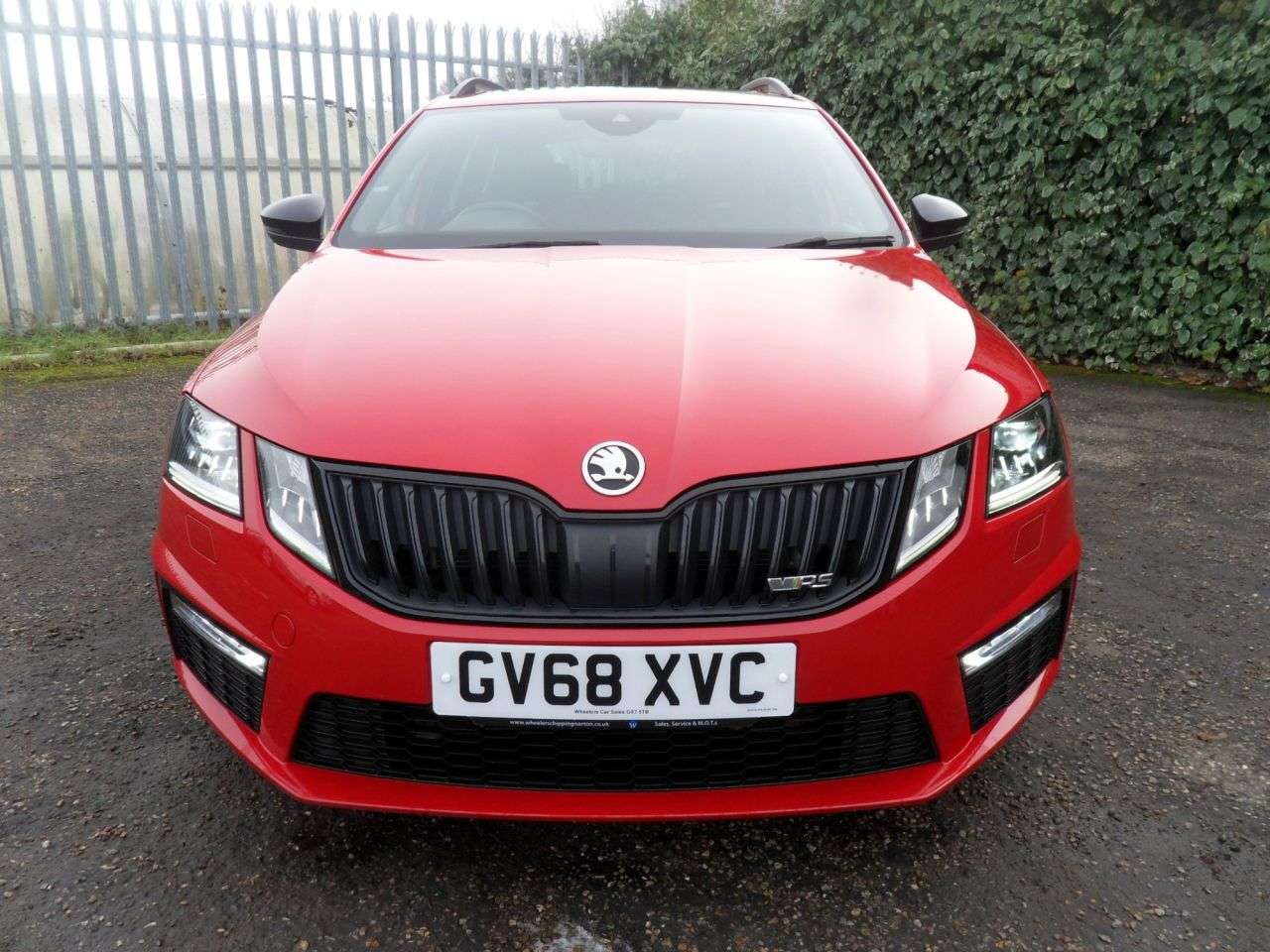 A 2019 SKODA OCTAVIA 2.0 TSI GPF vRS Estate 5dr Petrol Manual Euro 6 (s/s) (245 ps) 2Owners Full A 2019 SKODA OCTAVIA 2.0 TSI GPF vRS Estate 5dr Petrol Manual Euro 6 (s/s) (245 ps) 2Owners Full