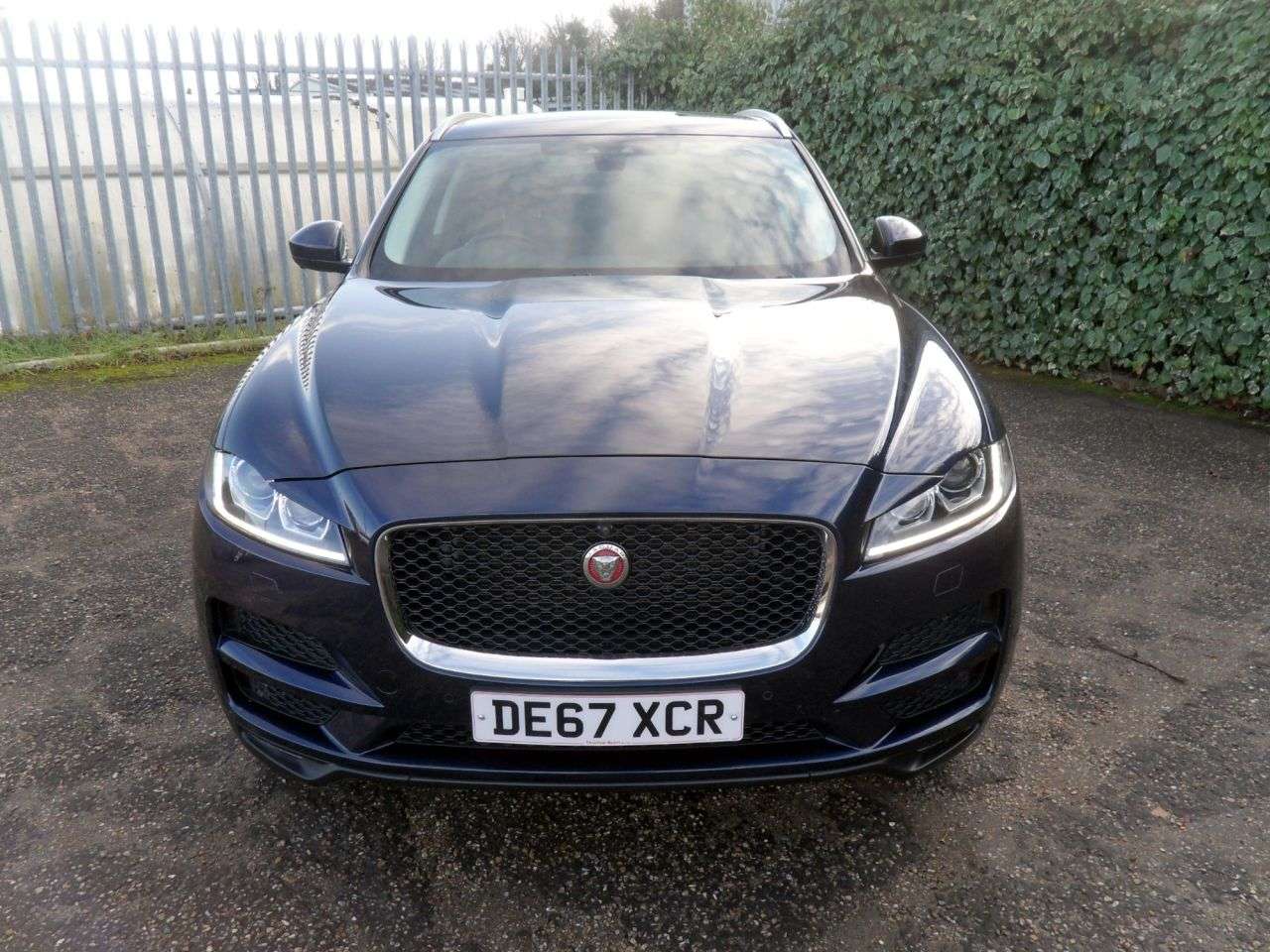 2017 JAGUAR F-PACE 2017 JAGUAR F-PACE