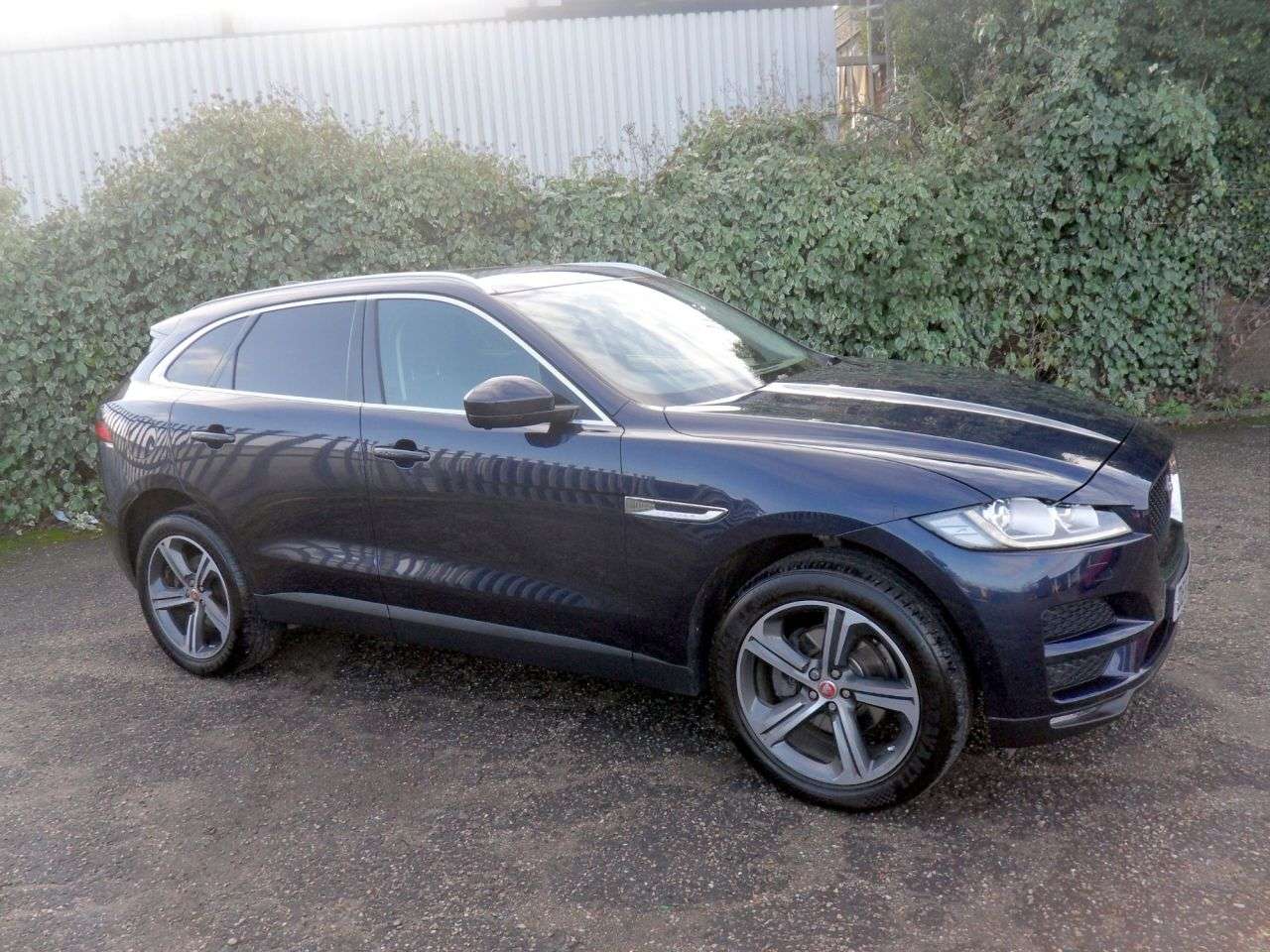 2017 JAGUAR F-PACE 2017 JAGUAR F-PACE