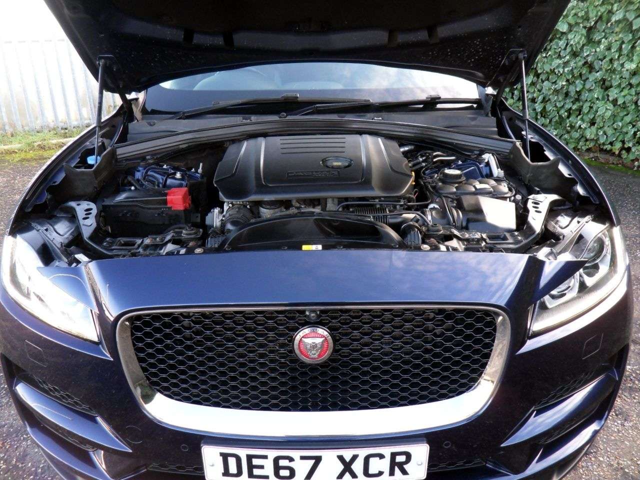 2017 JAGUAR F-PACE 2017 JAGUAR F-PACE