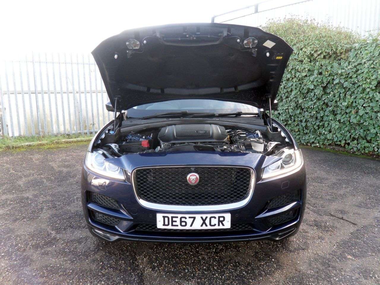 2017 JAGUAR F-PACE 2017 JAGUAR F-PACE