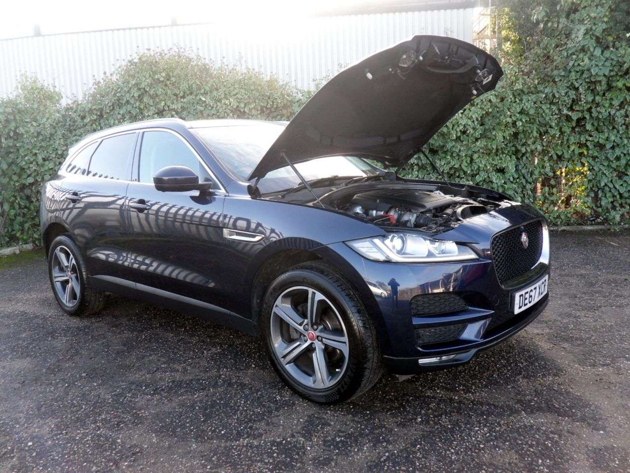 2017 JAGUAR F-PACE 2017 JAGUAR F-PACE