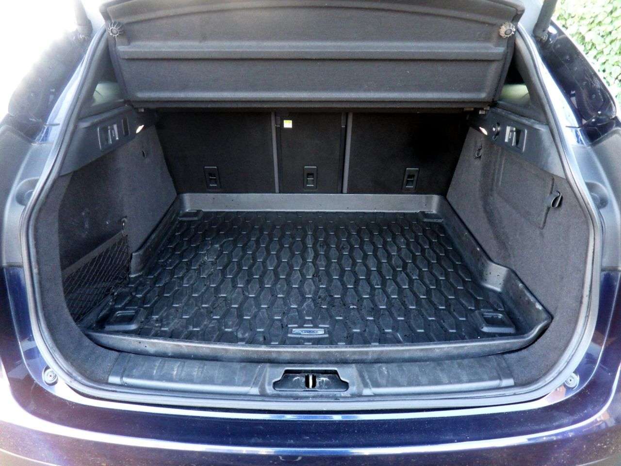 2017 JAGUAR F-PACE 2017 JAGUAR F-PACE