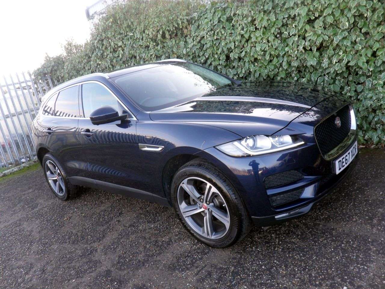 2017 JAGUAR F-PACE 2017 JAGUAR F-PACE