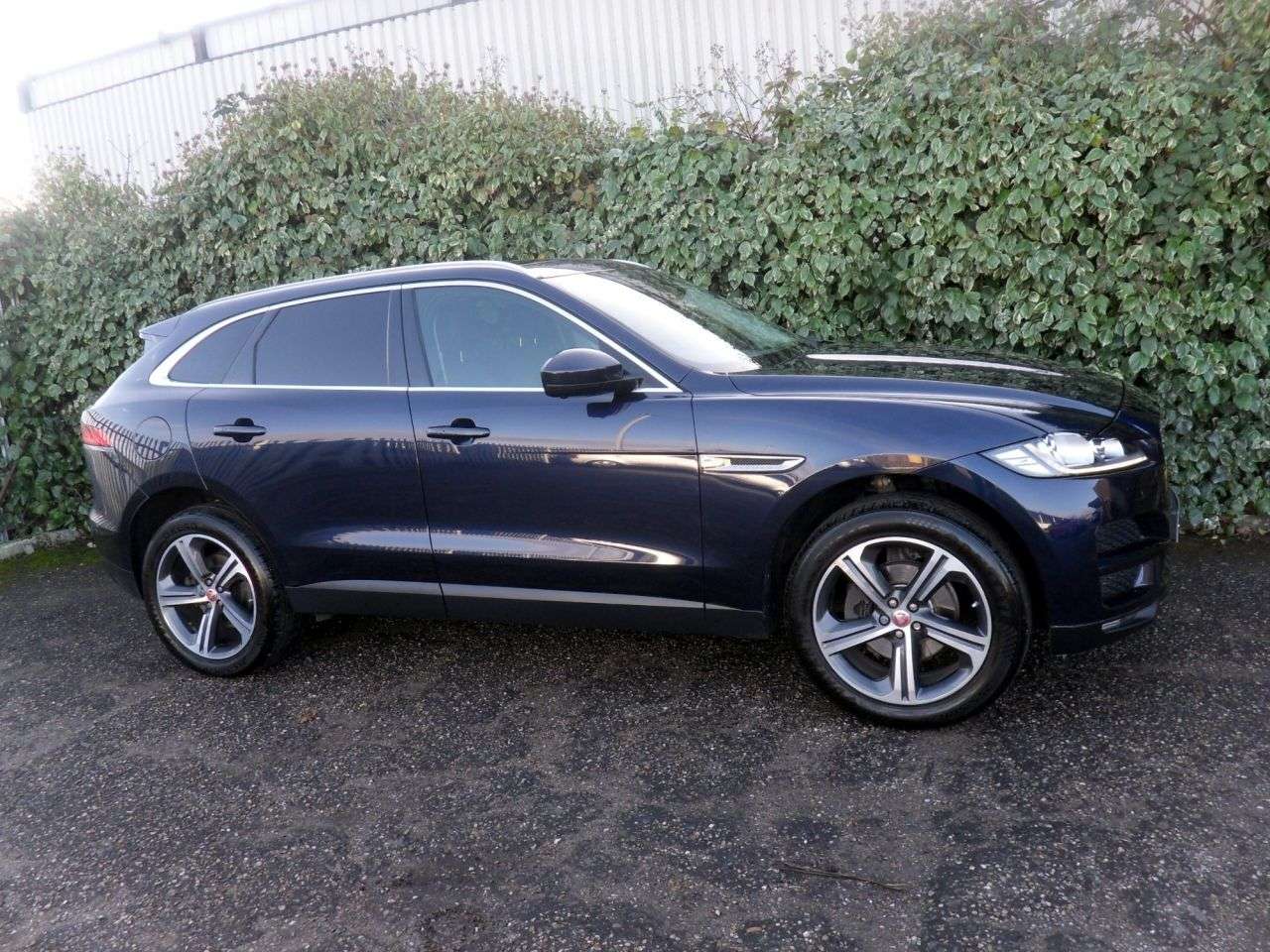 2017 JAGUAR F-PACE 2017 JAGUAR F-PACE