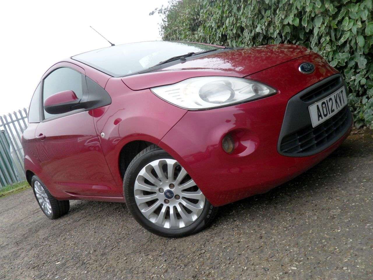 A 2012 FORD KA 1.2 Zetec Hatchback 3dr Petrol Manual Euro 5 (s/s) (69 ps) A 2012 FORD KA 1.2 Zetec Hatchback 3dr Petrol Manual Euro 5 (s/s) (69 ps)