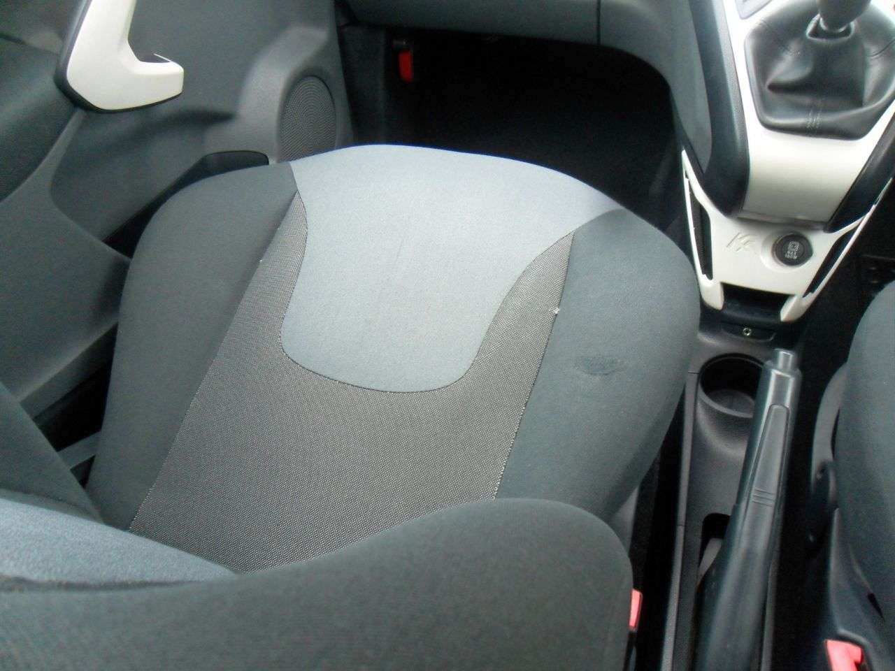 2012 FORD KA 2012 FORD KA