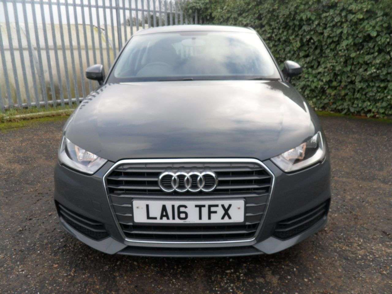 A 2016 AUDI A1 1.6 TDI SE Sportback 5dr Diesel S Tronic Euro 6 (s/s) (116 ps) Nano Grey Di A 2016 AUDI A1 1.6 TDI SE Sportback 5dr Diesel S Tronic Euro 6 (s/s) (116 ps) Nano Grey Di