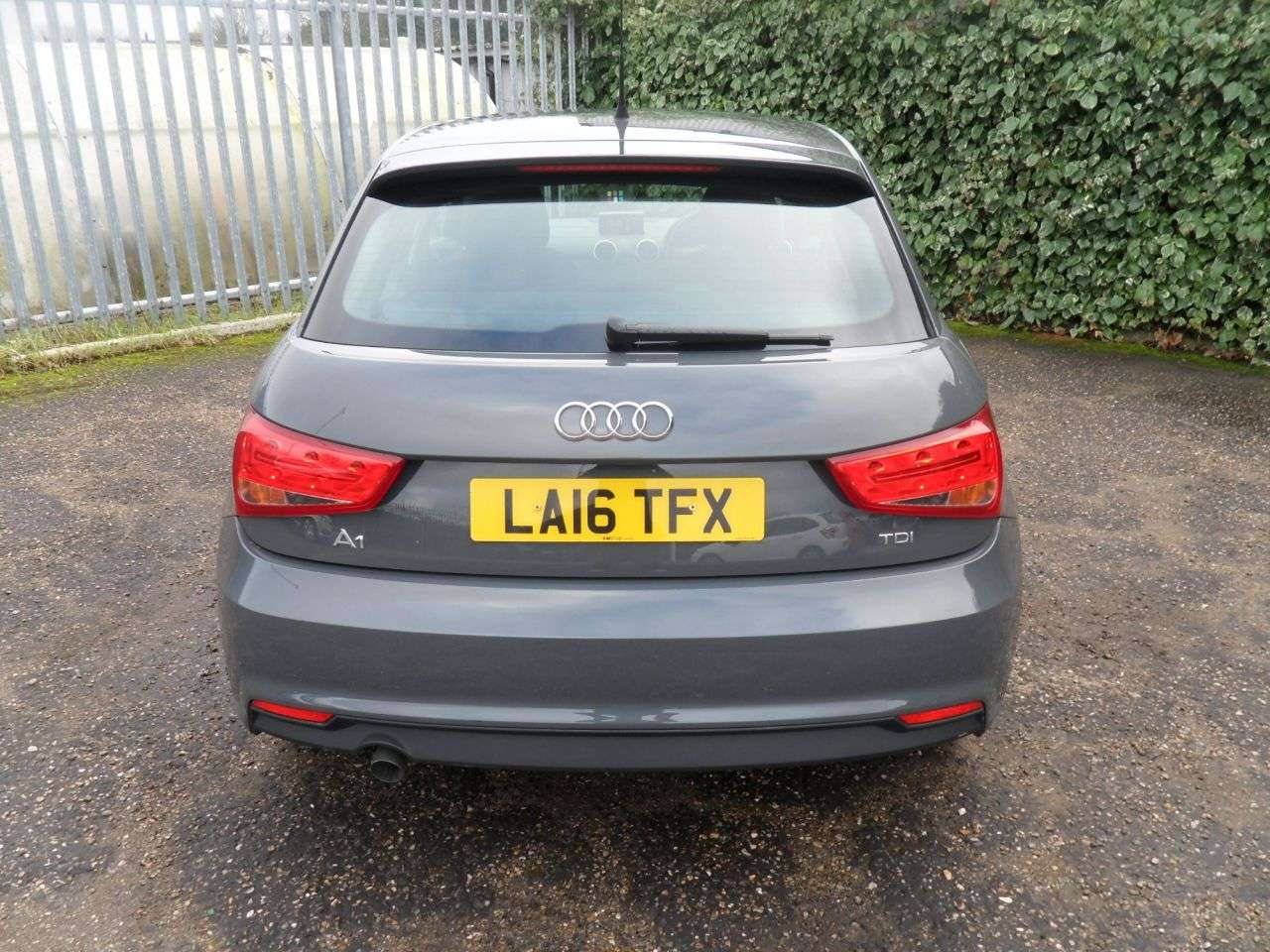 A 2016 AUDI A1 1.6 TDI SE Sportback 5dr Diesel S Tronic Euro 6 (s/s) (116 ps) Nano Grey Di A 2016 AUDI A1 1.6 TDI SE Sportback 5dr Diesel S Tronic Euro 6 (s/s) (116 ps) Nano Grey Di