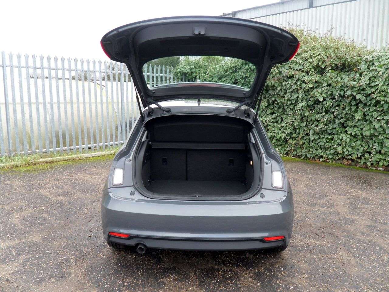 2016 AUDI A1 2016 AUDI A1