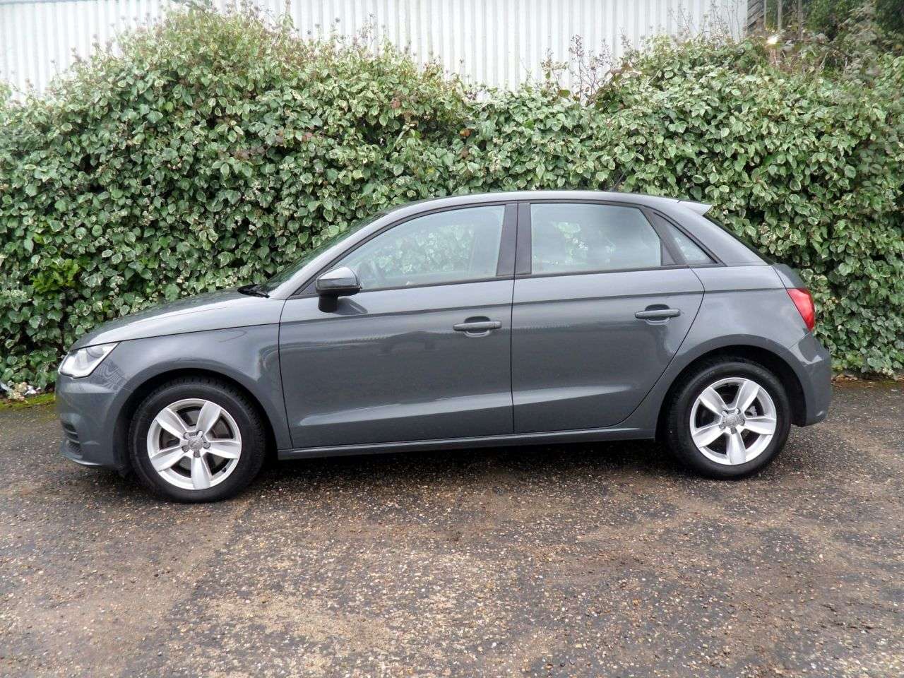 2016 AUDI A1 2016 AUDI A1