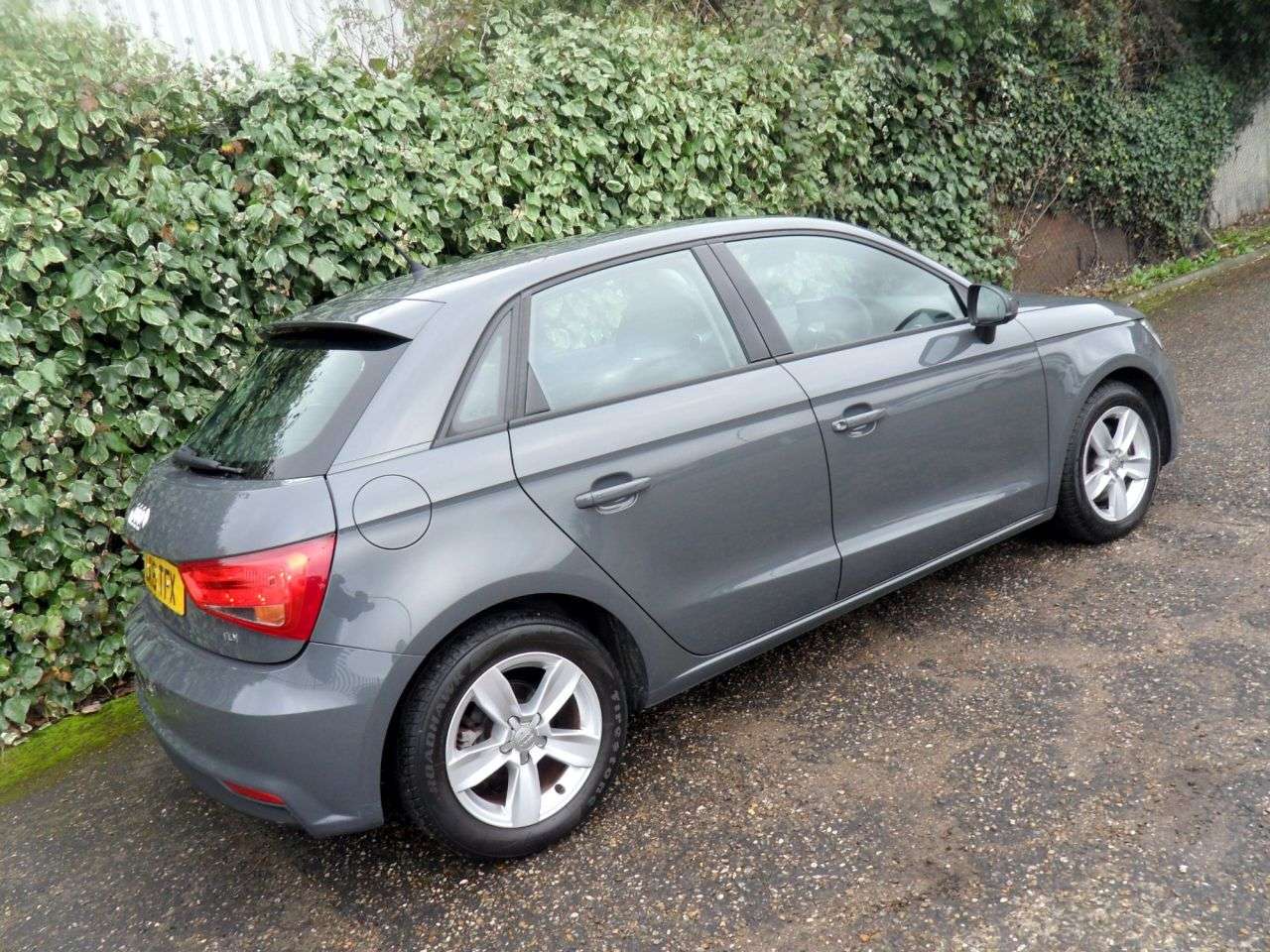 2016 AUDI A1 2016 AUDI A1