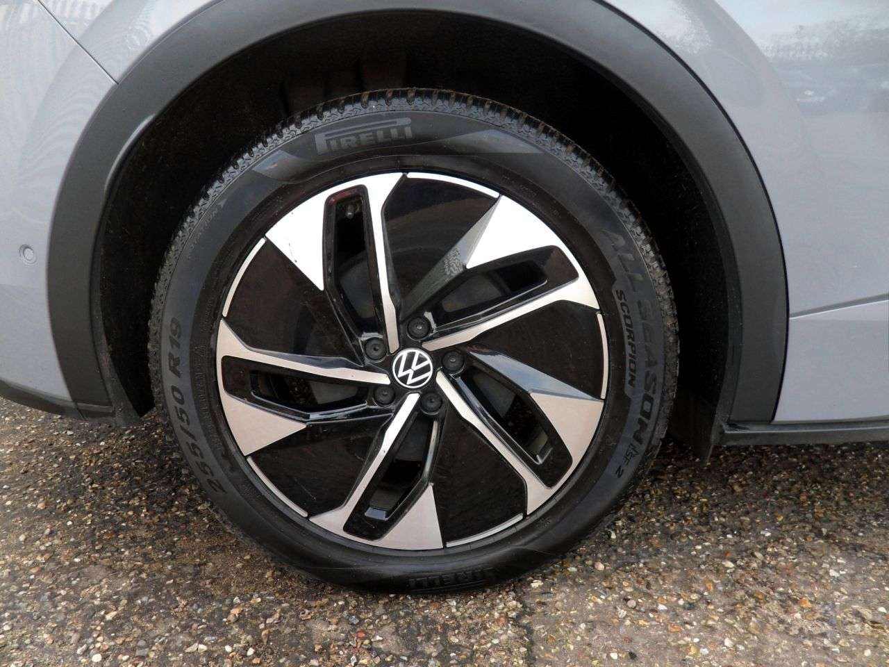 2023 VOLKSWAGEN ID.5 2023 VOLKSWAGEN ID.5