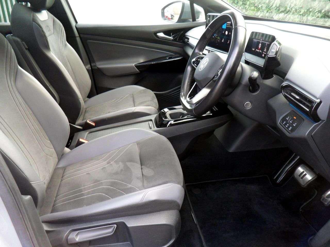 2023 VOLKSWAGEN ID.5 2023 VOLKSWAGEN ID.5