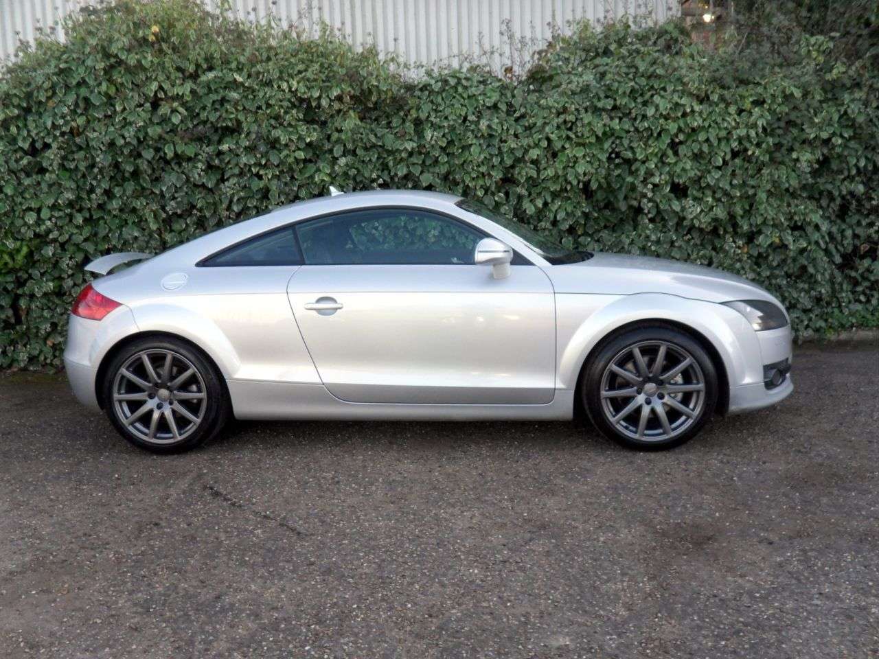 A 2008 AUDI TT 2.0 TFSI Coupe 3dr Petrol S Tronic Euro 4 (200 ps) Cambelt + Brakes Replace A 2008 AUDI TT 2.0 TFSI Coupe 3dr Petrol S Tronic Euro 4 (200 ps) Cambelt + Brakes Replace