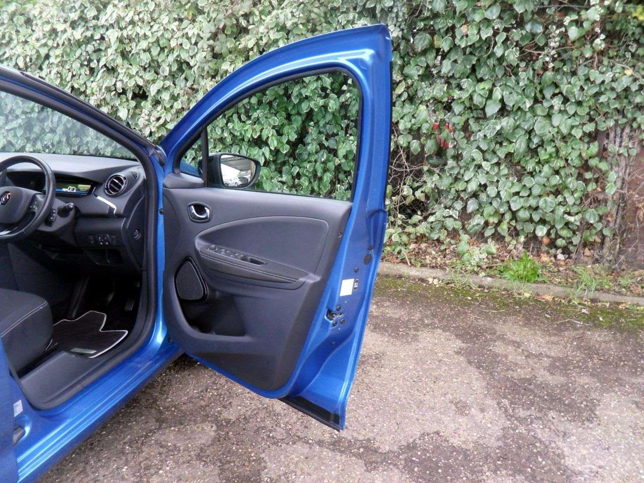 2019 RENAULT ZOE 2019 RENAULT ZOE