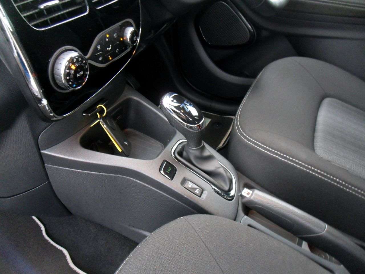 2019 RENAULT ZOE 2019 RENAULT ZOE