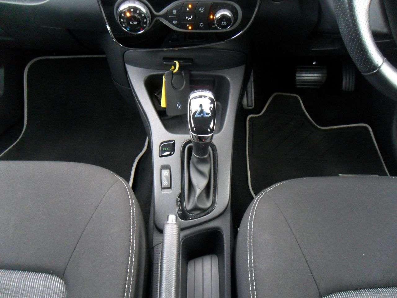 2019 RENAULT ZOE 2019 RENAULT ZOE