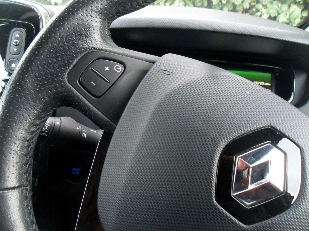 2019 RENAULT ZOE 2019 RENAULT ZOE