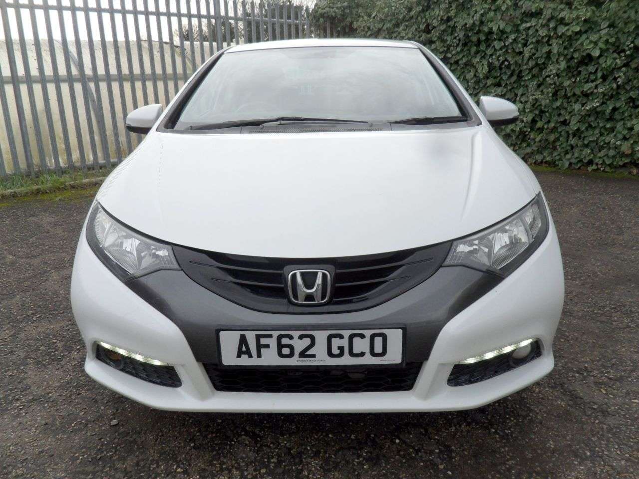 A 2012 HONDA CIVIC 1.8 i-VTEC ES Hatchback 5dr Petrol Manual Euro 5 (s/s) (142 ps) Recent Full A 2012 HONDA CIVIC 1.8 i-VTEC ES Hatchback 5dr Petrol Manual Euro 5 (s/s) (142 ps) Recent Full