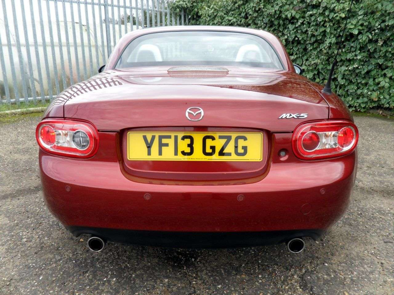 A 2013 MAZDA MX-5 2.0i Venture Roadster 2dr Petrol Manual Euro 5 (160 ps) Low Mileage FSH Stu A 2013 MAZDA MX-5 2.0i Venture Roadster 2dr Petrol Manual Euro 5 (160 ps) Low Mileage FSH Stu
