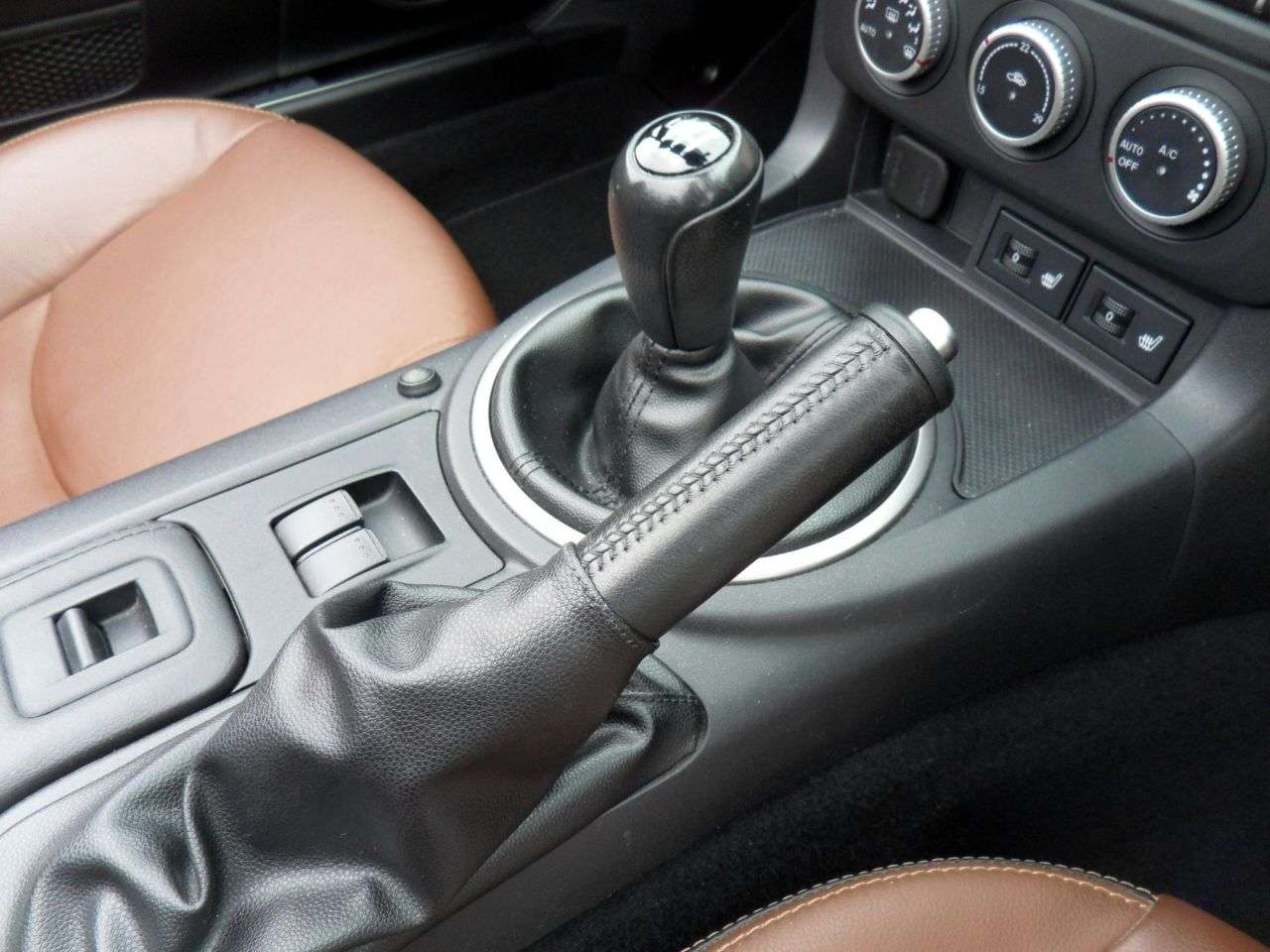 2013 MAZDA MX-5 2013 MAZDA MX-5