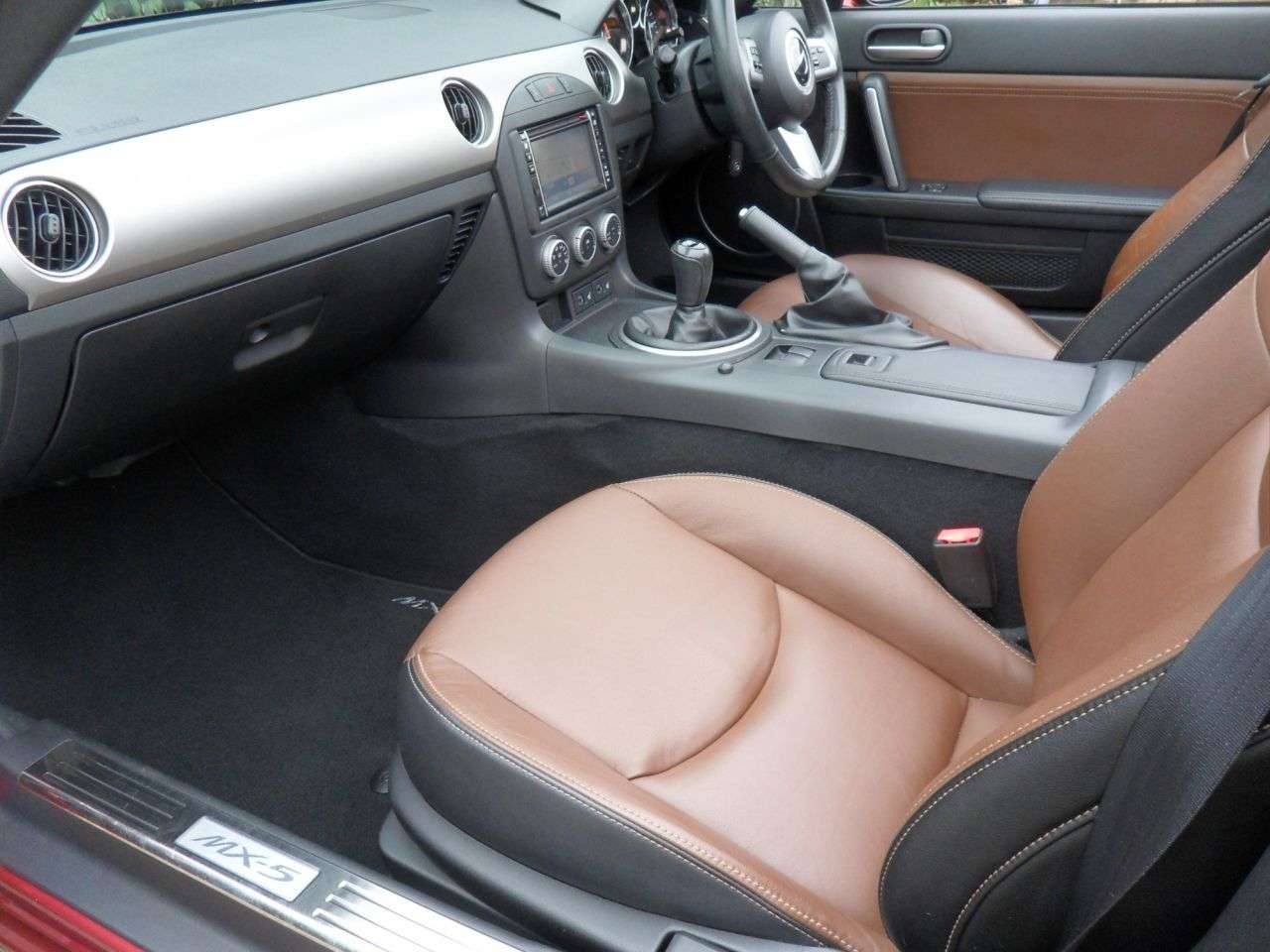 2013 MAZDA MX-5 2013 MAZDA MX-5