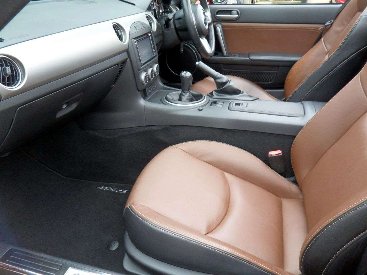 2013 MAZDA MX-5 2013 MAZDA MX-5