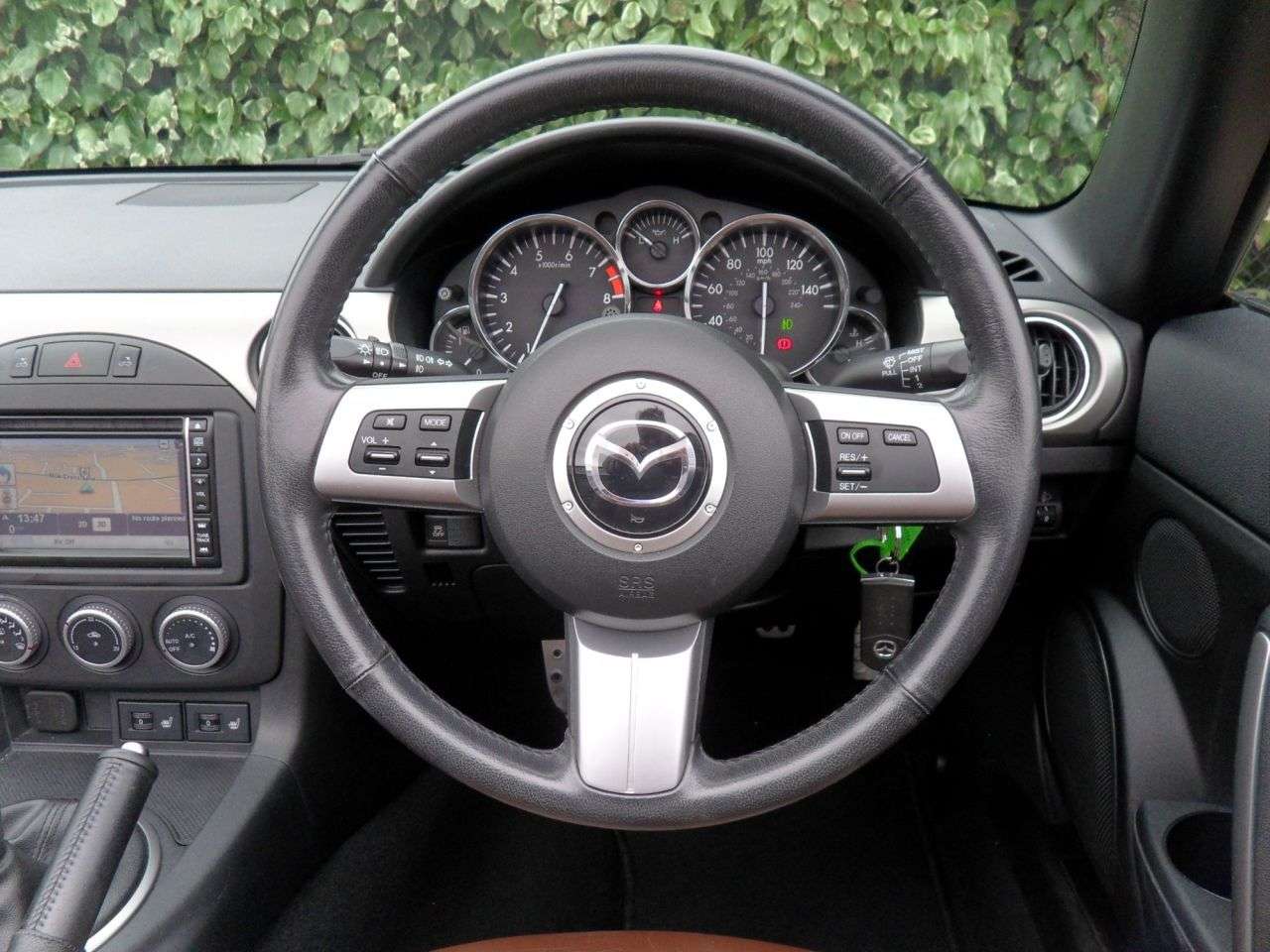 2013 MAZDA MX-5 2013 MAZDA MX-5