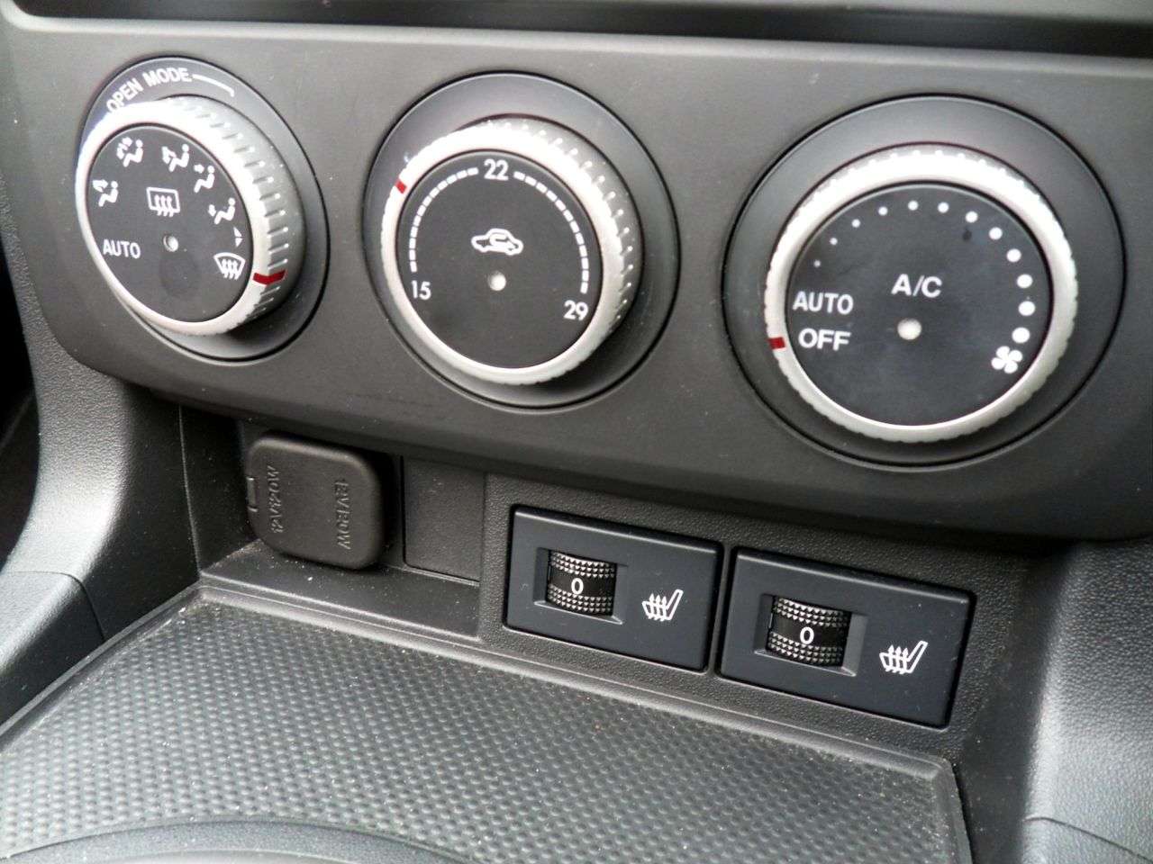 2013 MAZDA MX-5 2013 MAZDA MX-5