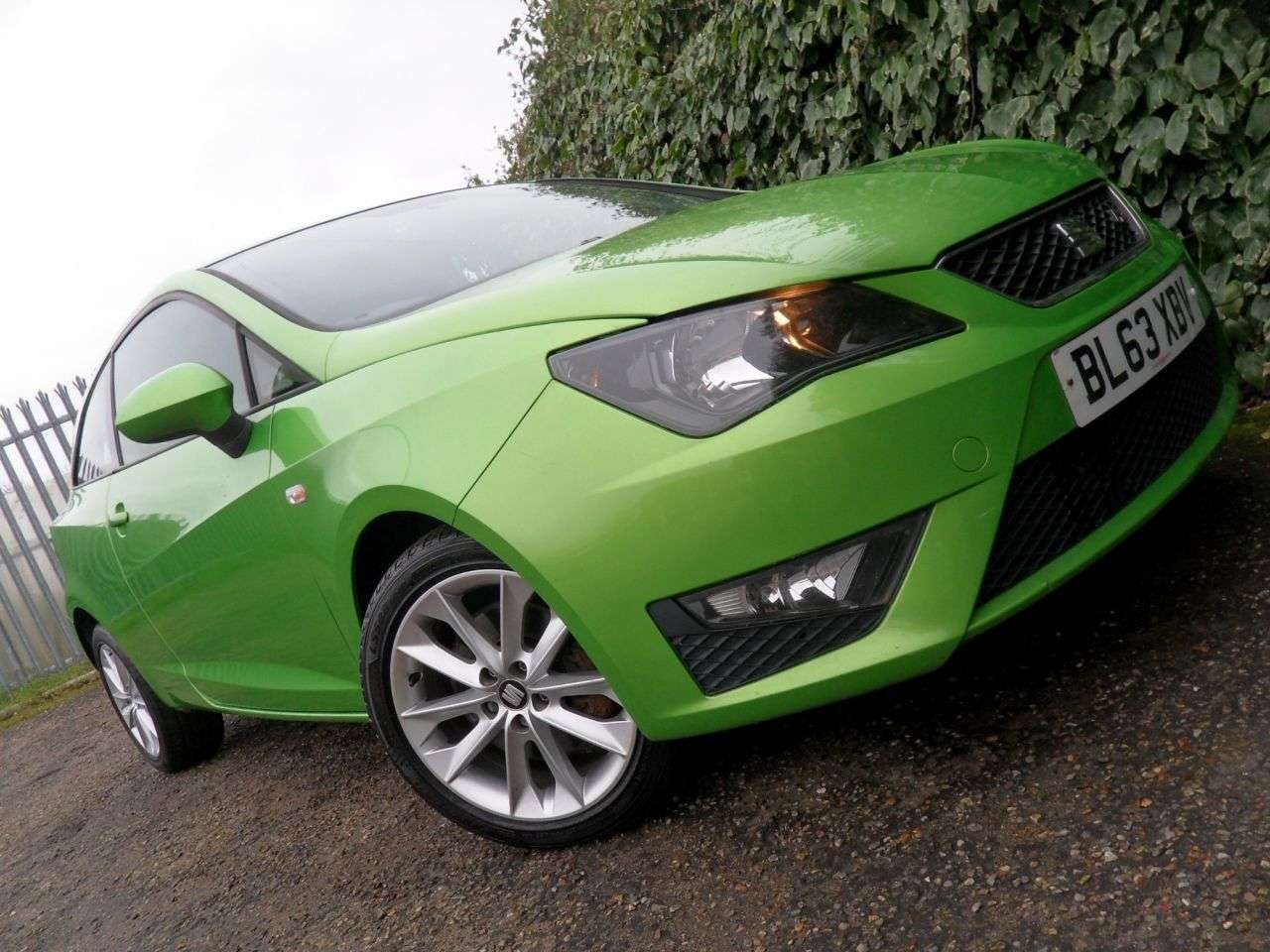 A 2014 SEAT IBIZA 1.6 TDI CR FR Sport Coupe 3dr Diesel Manual Euro 5 (105 ps) £35 Tax Cambelt A 2014 SEAT IBIZA 1.6 TDI CR FR Sport Coupe 3dr Diesel Manual Euro 5 (105 ps) £35 Tax Cambelt