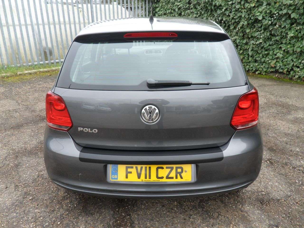 A 2011 VOLKSWAGEN POLO 1.2 SE Hatchback 5dr Petrol Manual Euro 5 (60 ps) Low Insurance 1st Time Dr A 2011 VOLKSWAGEN POLO 1.2 SE Hatchback 5dr Petrol Manual Euro 5 (60 ps) Low Insurance 1st Time Dr