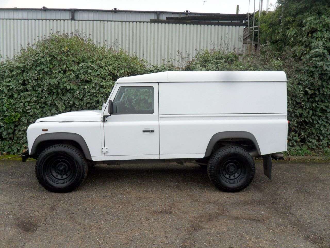 2012 LAND ROVER DEFENDER 2012 LAND ROVER DEFENDER