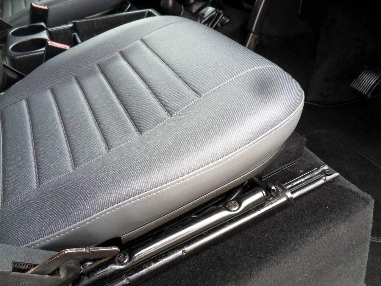 2012 LAND ROVER DEFENDER 2012 LAND ROVER DEFENDER