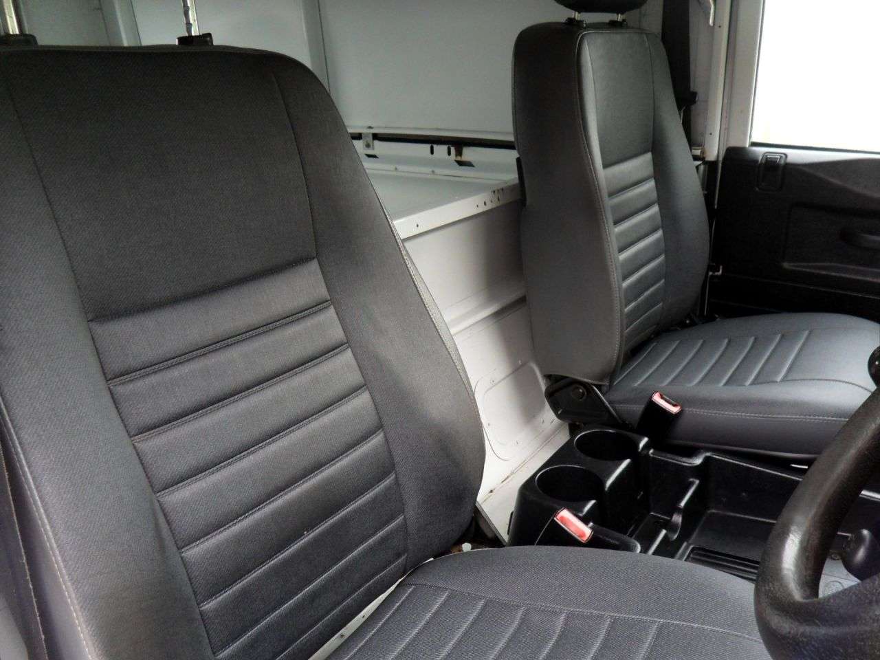 2012 LAND ROVER DEFENDER 2012 LAND ROVER DEFENDER