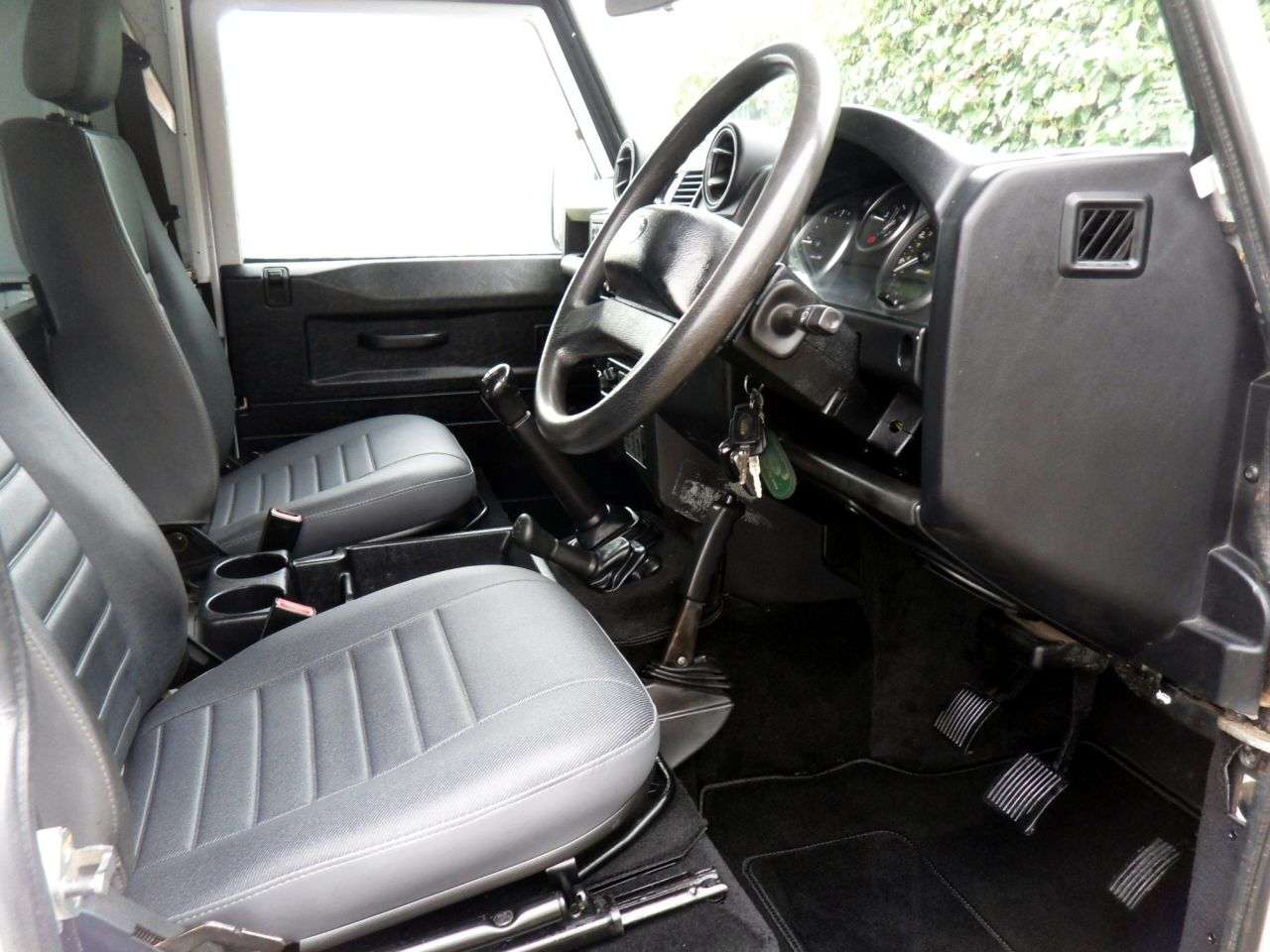 2012 LAND ROVER DEFENDER 2012 LAND ROVER DEFENDER