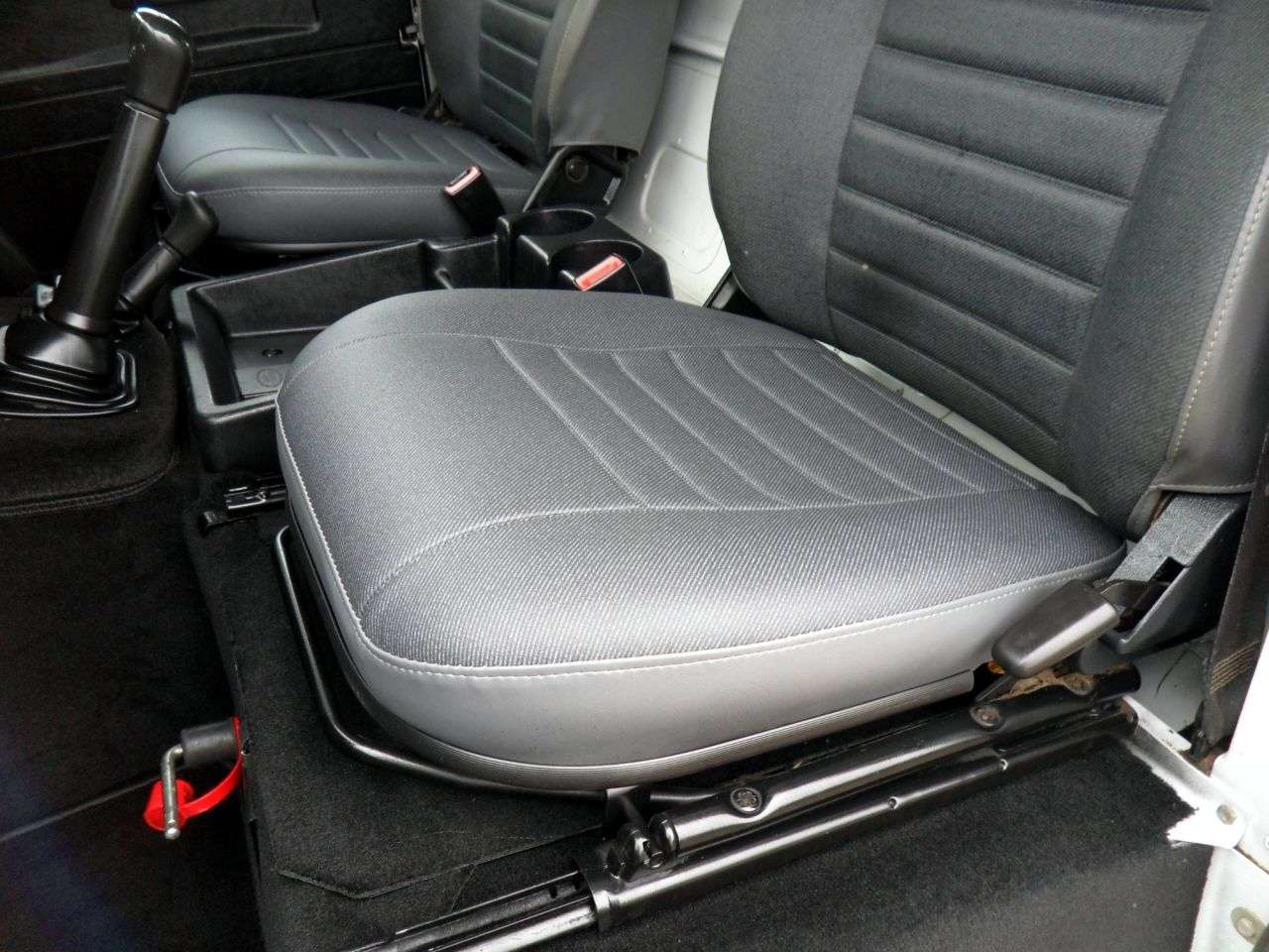 2012 LAND ROVER DEFENDER 2012 LAND ROVER DEFENDER